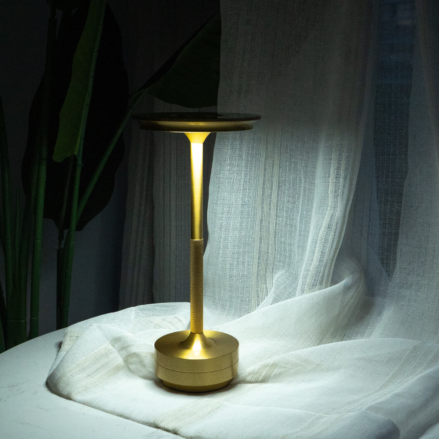 Nara Cordless Aluminium Table Lamp