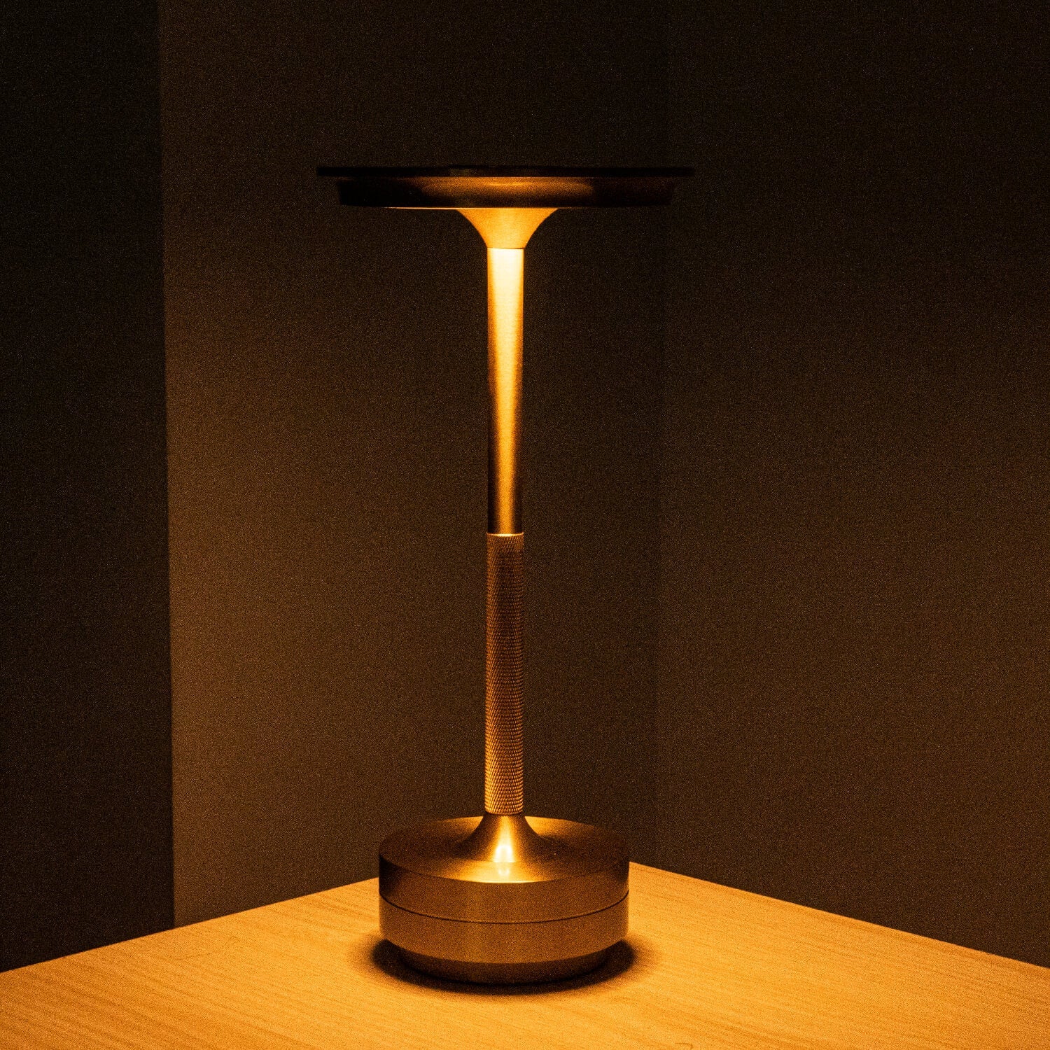 Nara Cordless Aluminium Table Lamp